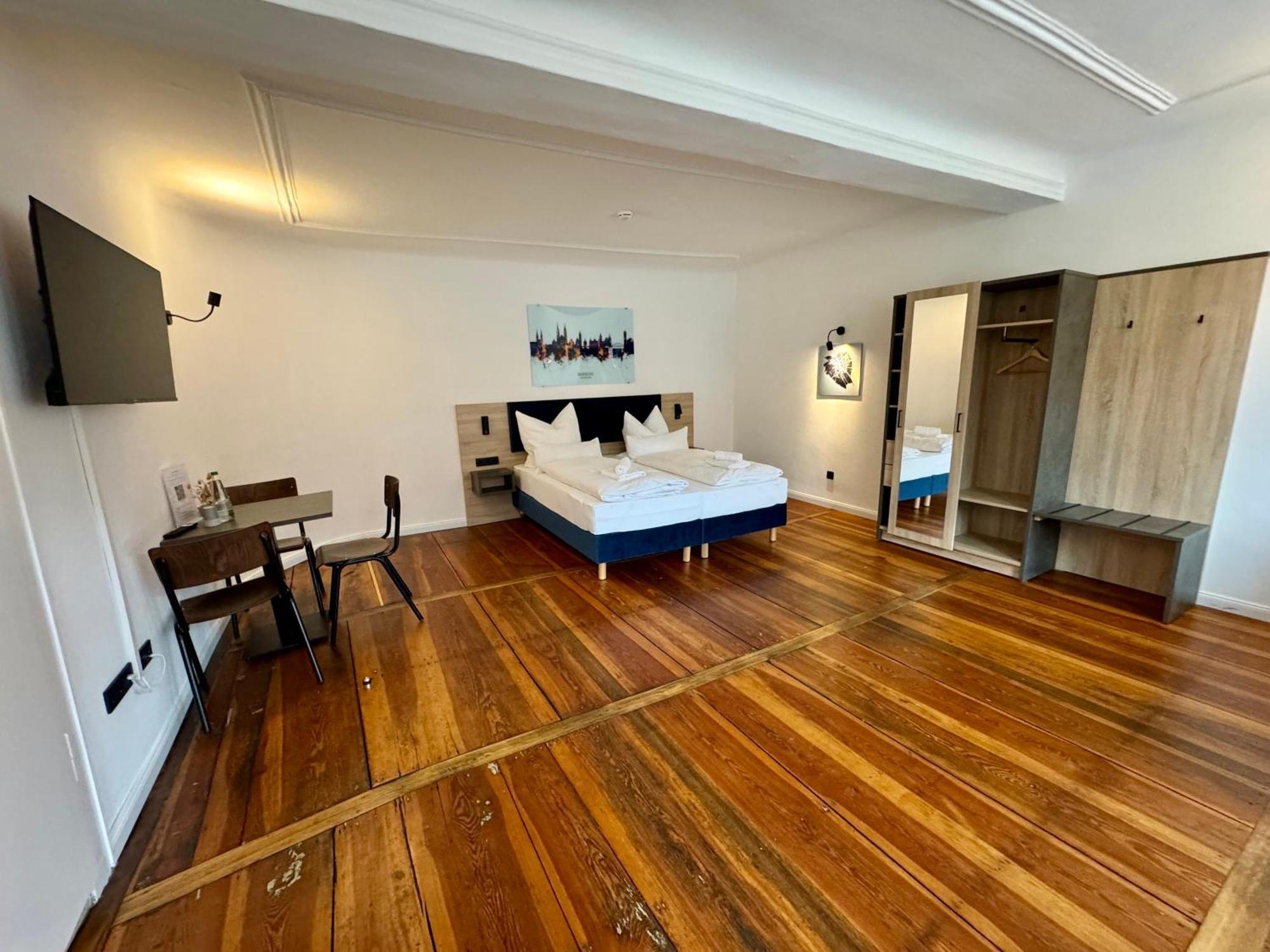 Hopfenhotel Am Adenauerufer Bamberg Buitenkant foto
